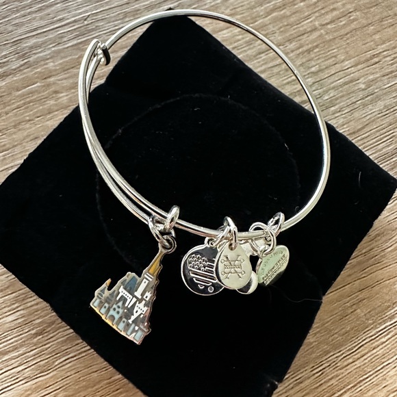 Disney Original Stainless Bracelet - Picture 2 of 2